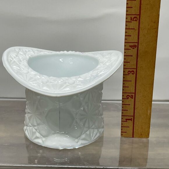 Vintage 1950s Fenton White Milk Glass Top Hat Daisy Dot Pattern Small 4" Planter - Picture 4 of 6